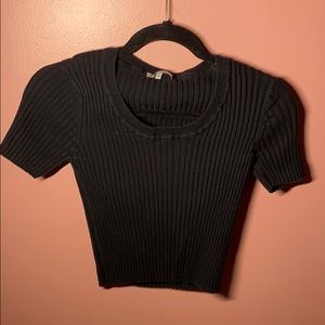 Black cropped shirt